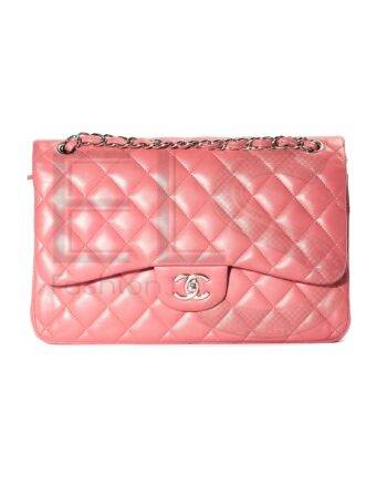 High-quality product photo of a Chanel Jumbo Timeless Pink in Rose