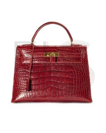 High-quality product photo of a Hermès Sac Kelly 32 Sellier Alligator Rouge in Red